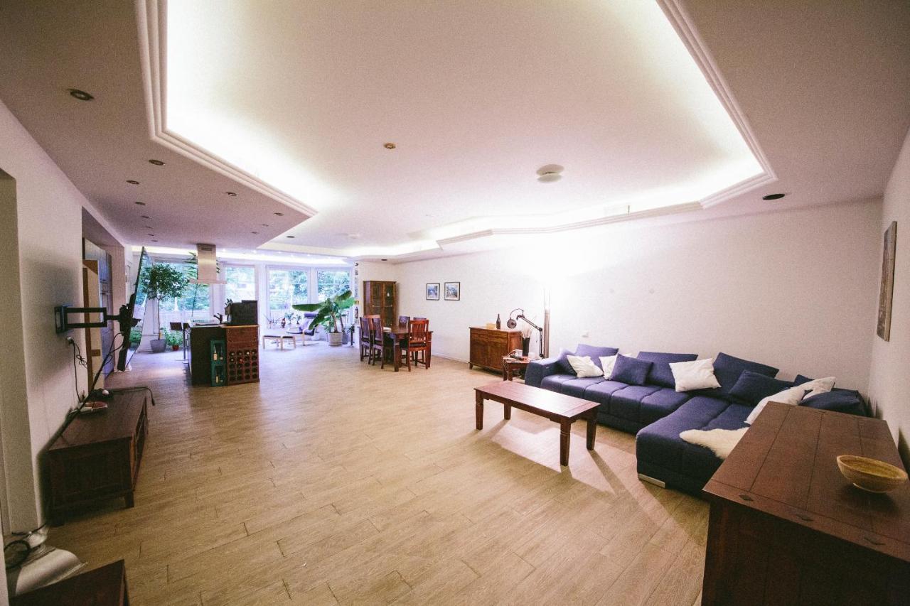 רודולשטאדט Grosse & Voll Ausgestattete Apartments, Studios, Doppelzimmer, Workspace, Parkplatz, Netflix, Prime & Schnelles Wifi In Ruhiger Lage Mit Garten מראה חיצוני תמונה
