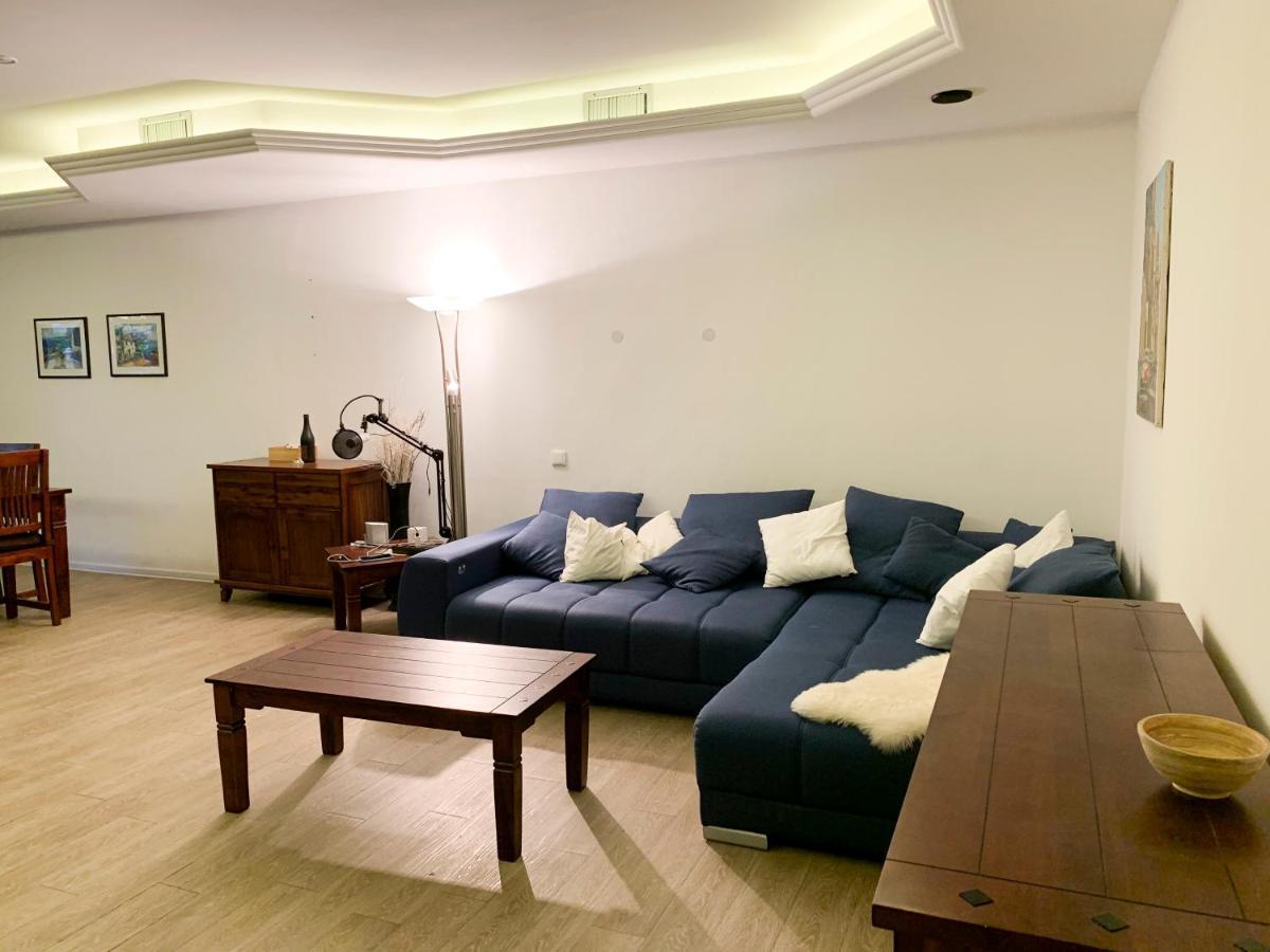 רודולשטאדט Grosse & Voll Ausgestattete Apartments, Studios, Doppelzimmer, Workspace, Parkplatz, Netflix, Prime & Schnelles Wifi In Ruhiger Lage Mit Garten מראה חיצוני תמונה