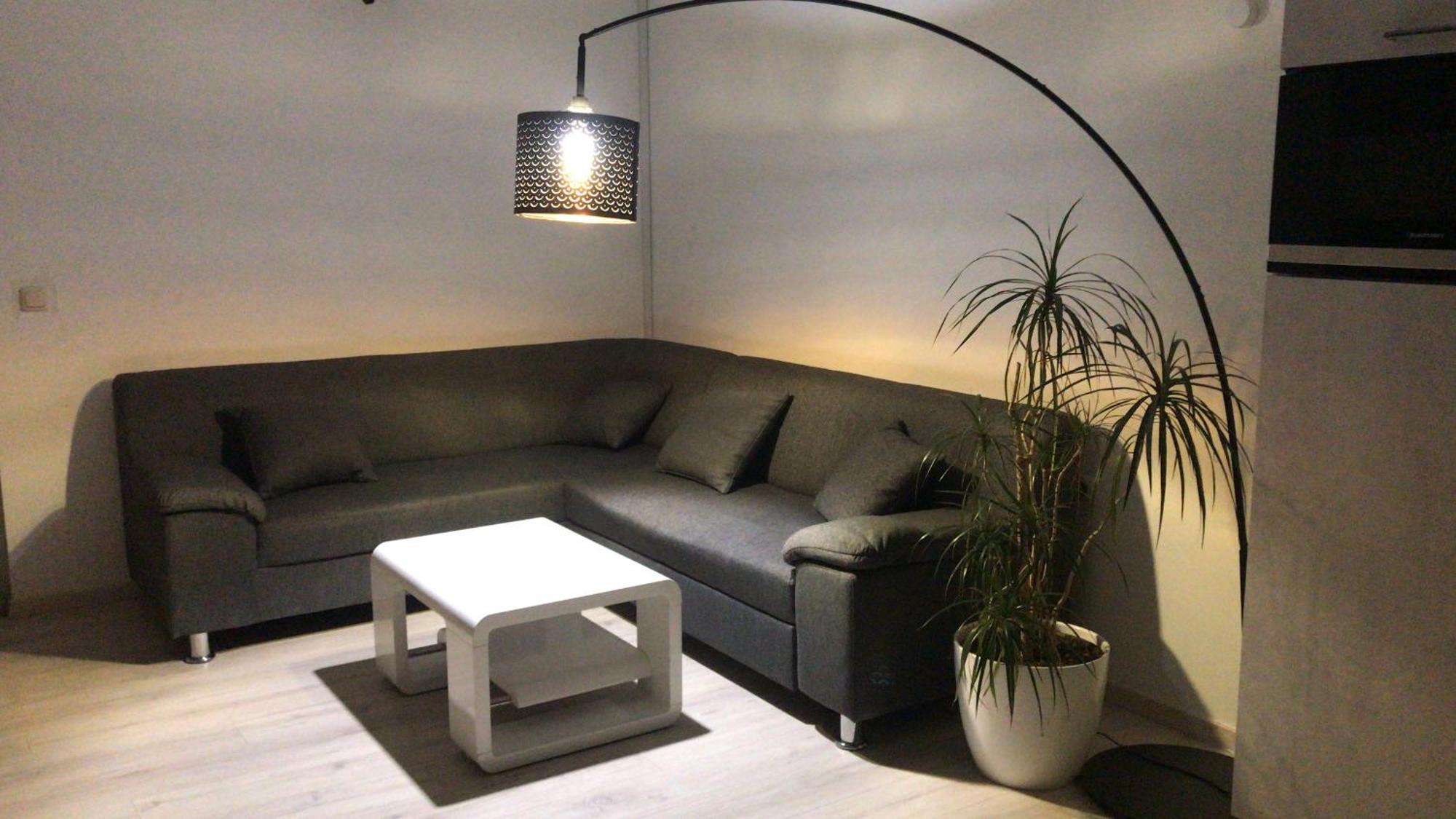 רודולשטאדט Grosse & Voll Ausgestattete Apartments, Studios, Doppelzimmer, Workspace, Parkplatz, Netflix, Prime & Schnelles Wifi In Ruhiger Lage Mit Garten מראה חיצוני תמונה