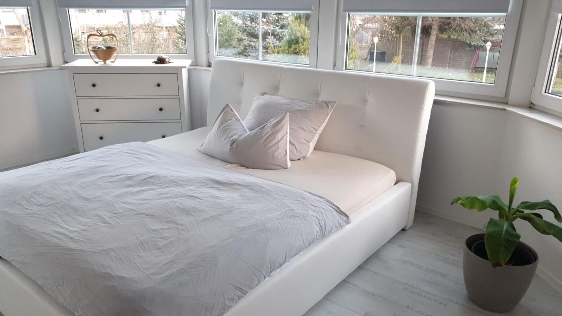רודולשטאדט Grosse & Voll Ausgestattete Apartments, Studios, Doppelzimmer, Workspace, Parkplatz, Netflix, Prime & Schnelles Wifi In Ruhiger Lage Mit Garten מראה חיצוני תמונה