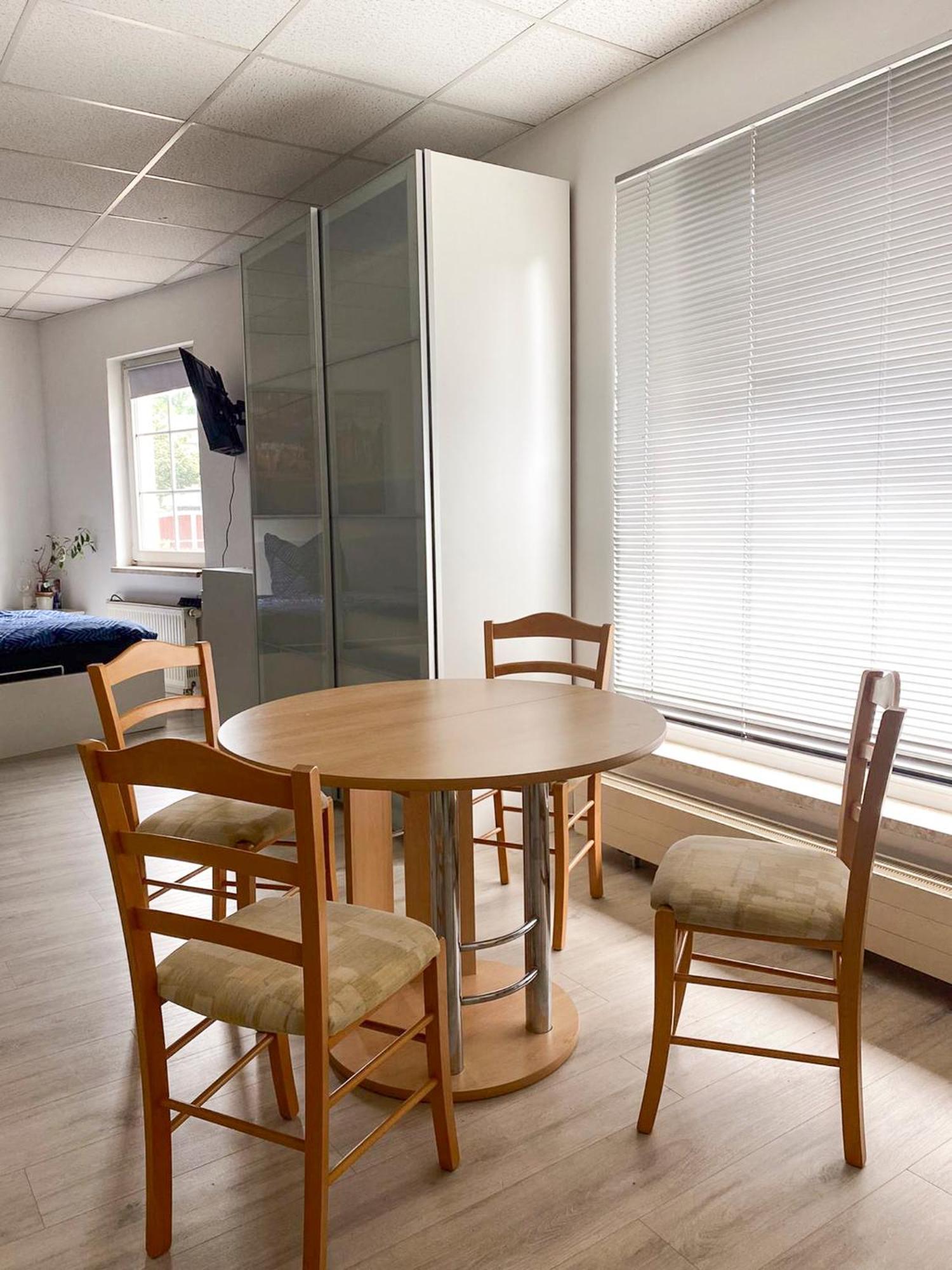 רודולשטאדט Grosse & Voll Ausgestattete Apartments, Studios, Doppelzimmer, Workspace, Parkplatz, Netflix, Prime & Schnelles Wifi In Ruhiger Lage Mit Garten מראה חיצוני תמונה