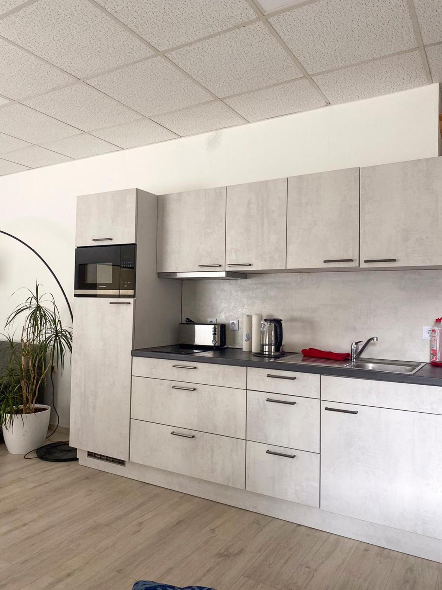 רודולשטאדט Grosse & Voll Ausgestattete Apartments, Studios, Doppelzimmer, Workspace, Parkplatz, Netflix, Prime & Schnelles Wifi In Ruhiger Lage Mit Garten מראה חיצוני תמונה