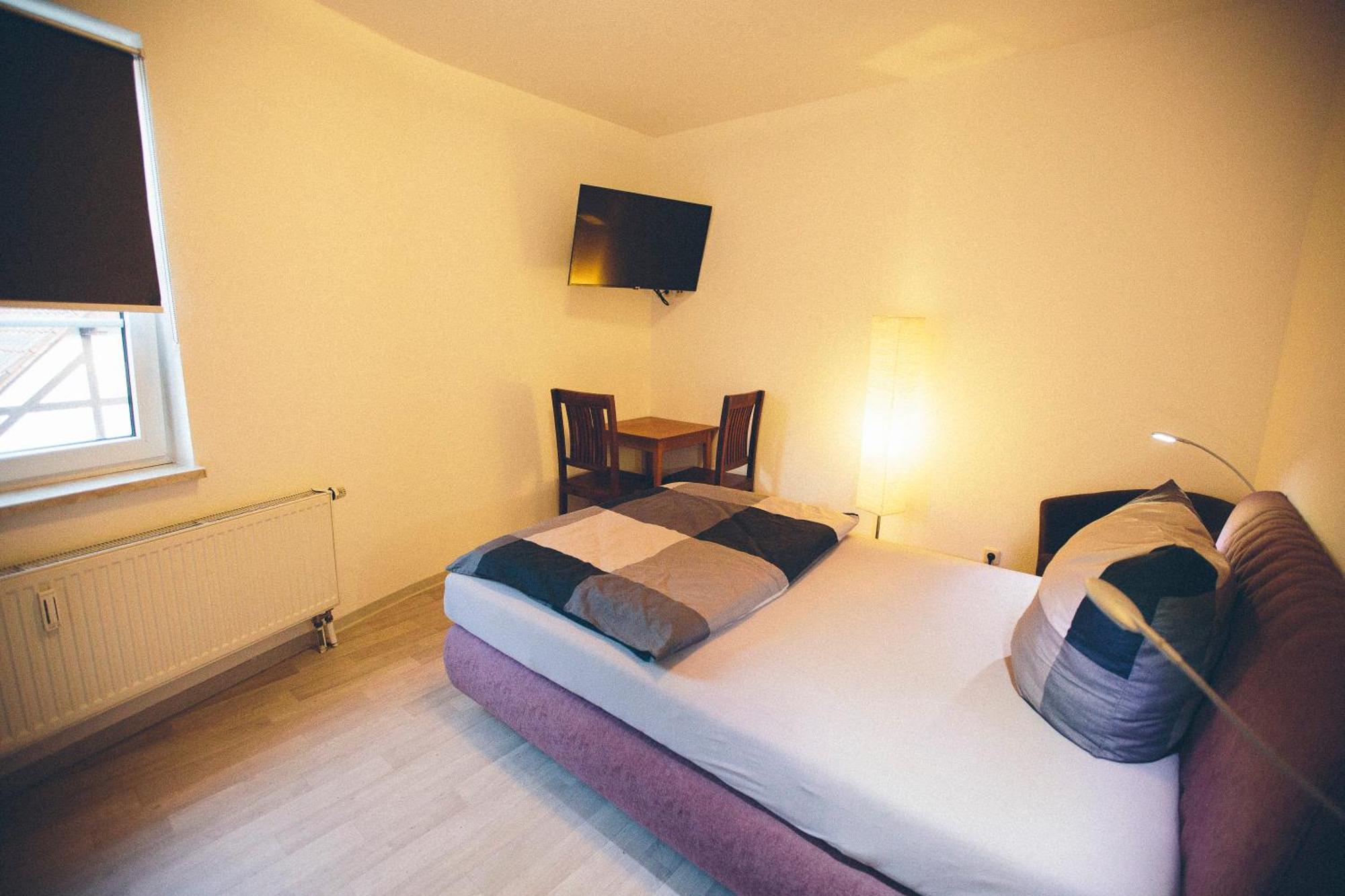 רודולשטאדט Grosse & Voll Ausgestattete Apartments, Studios, Doppelzimmer, Workspace, Parkplatz, Netflix, Prime & Schnelles Wifi In Ruhiger Lage Mit Garten מראה חיצוני תמונה