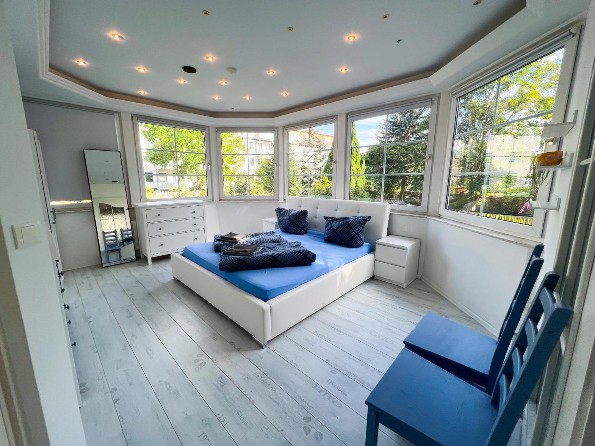 רודולשטאדט Grosse & Voll Ausgestattete Apartments, Studios, Doppelzimmer, Workspace, Parkplatz, Netflix, Prime & Schnelles Wifi In Ruhiger Lage Mit Garten מראה חיצוני תמונה