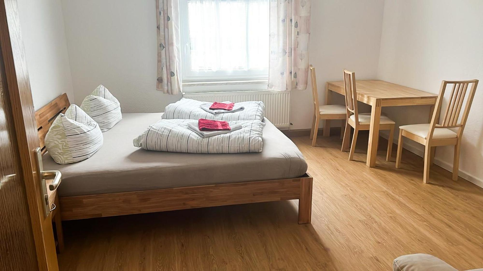 רודולשטאדט Grosse & Voll Ausgestattete Apartments, Studios, Doppelzimmer, Workspace, Parkplatz, Netflix, Prime & Schnelles Wifi In Ruhiger Lage Mit Garten חדר תמונה
